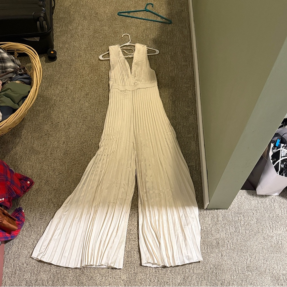 Brand new Abercrombie pleated jumpsuit